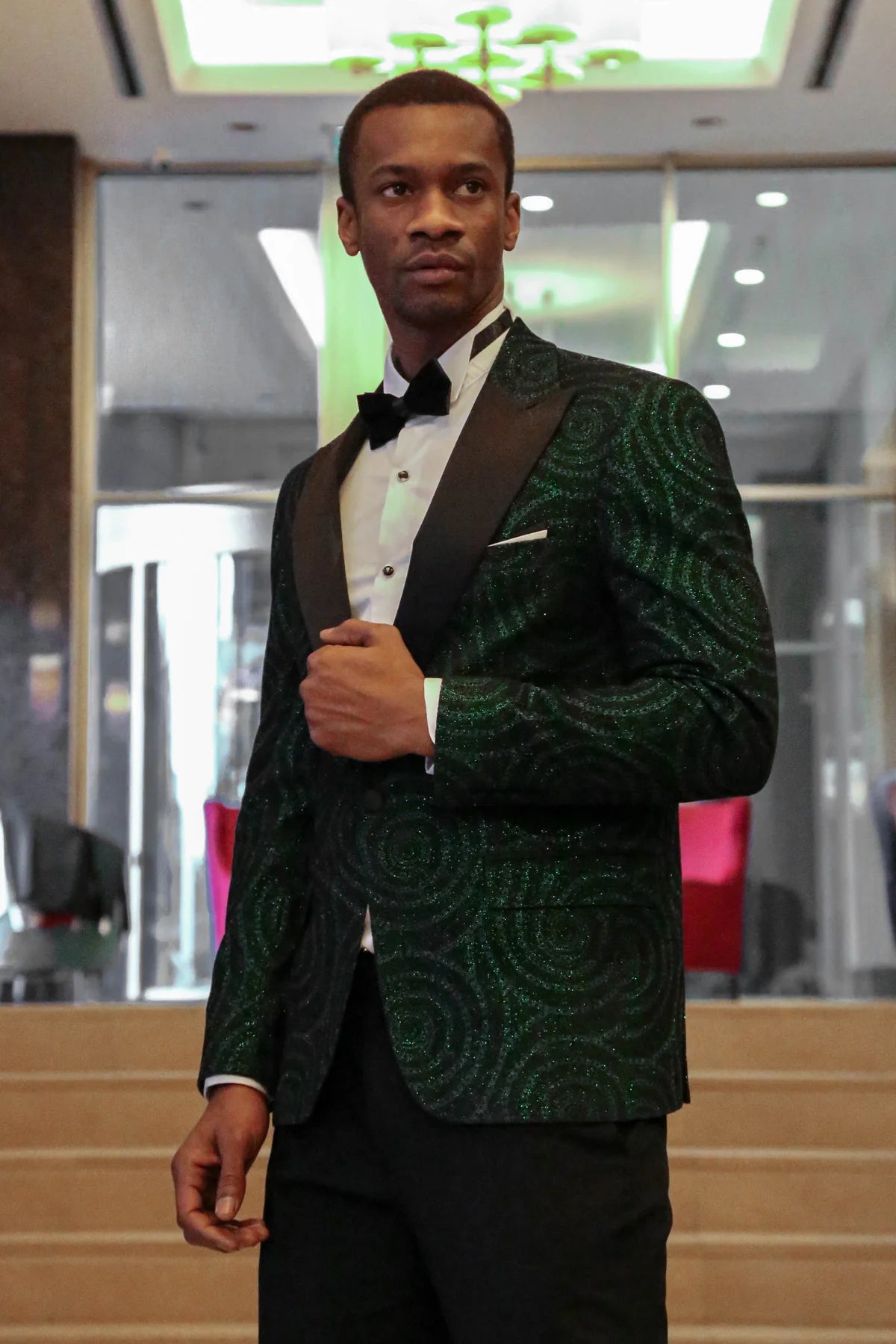 Hypnose Pattern Peak Lapel Slim Fit Green Men Prom Blazer, perfect for proms and other formal events, available exclusively at KCT Menswear.